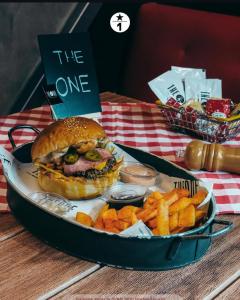 The One Burger | 275,00